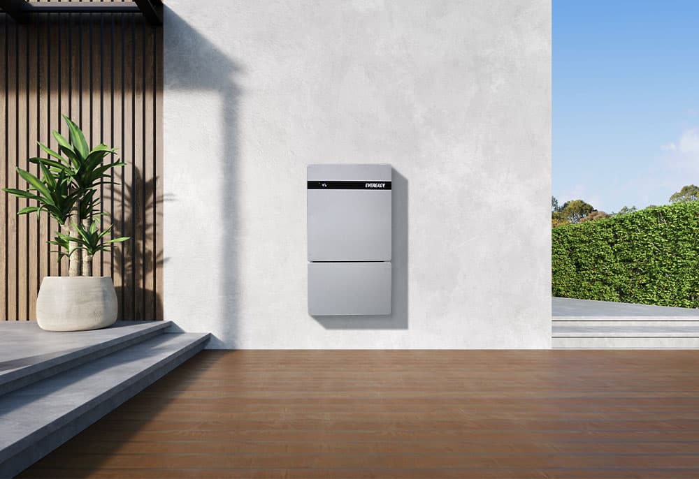 5 Reasons To Install A Solar Battery Before 2025